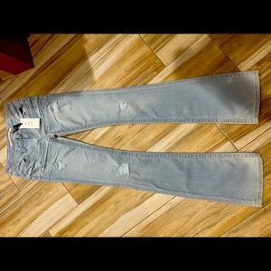 S&P Standard & Practices Women’s Jeans.  Size 3 with a 37” Inseam.